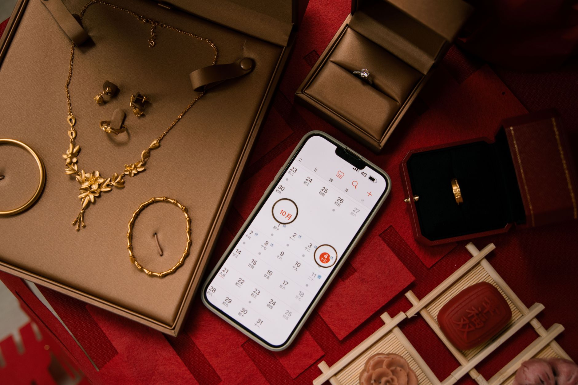 Calendly throws its hat into meeting note-taker circus