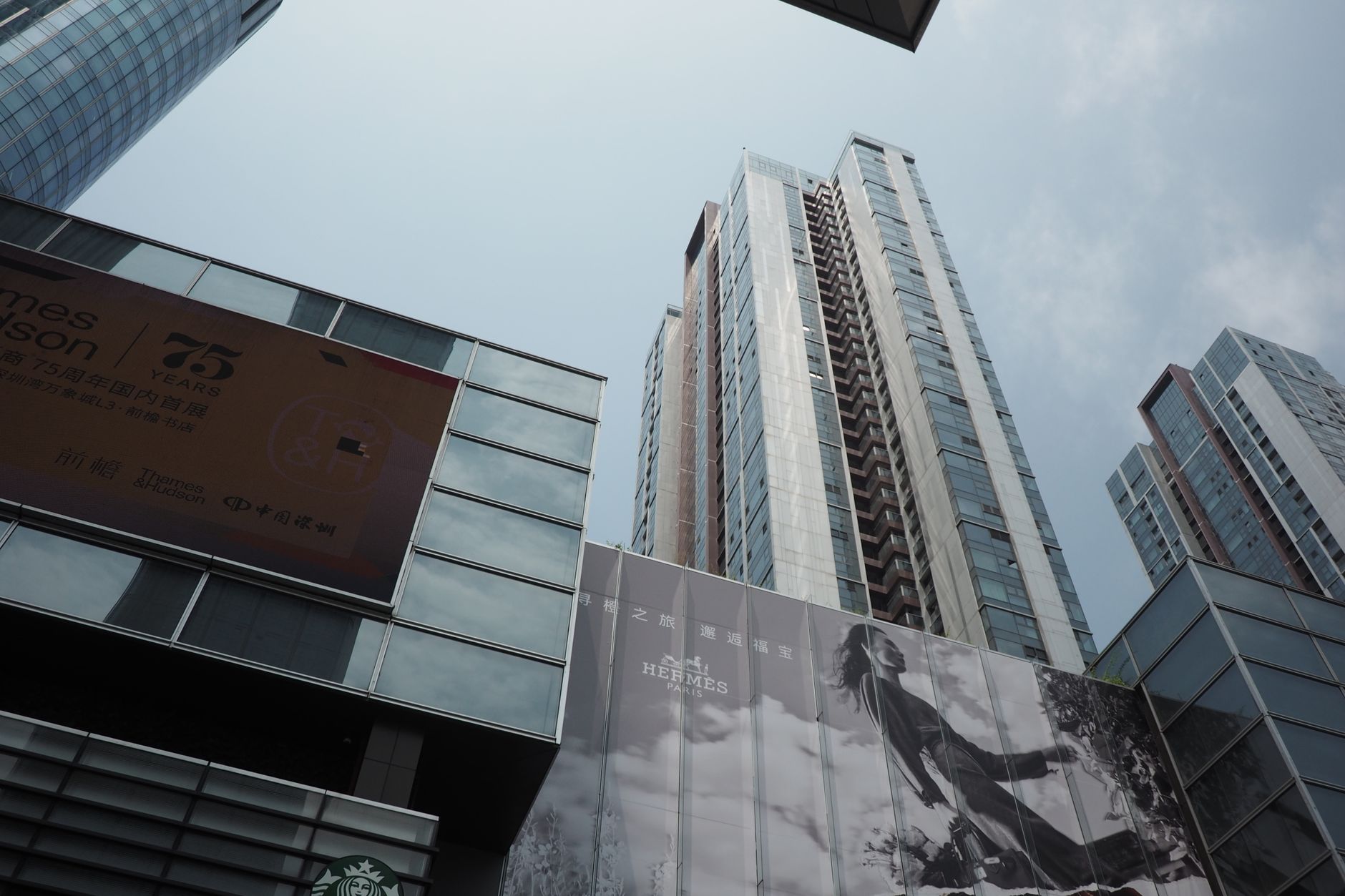 Alibaba Qwen 3.8 27B Model Targets Edge AI