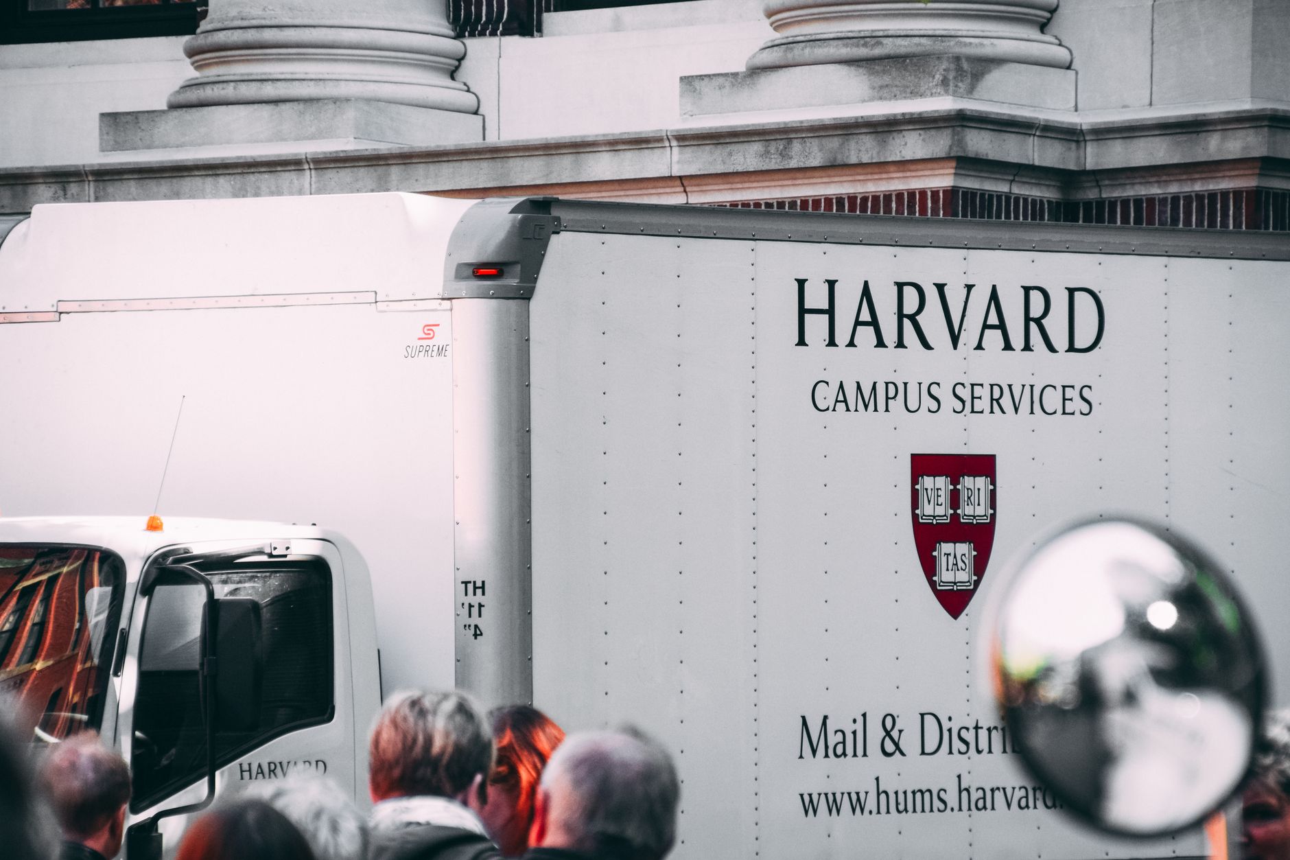 Harvard’s $699 startup bootcamp offers AI avatars of its instructors