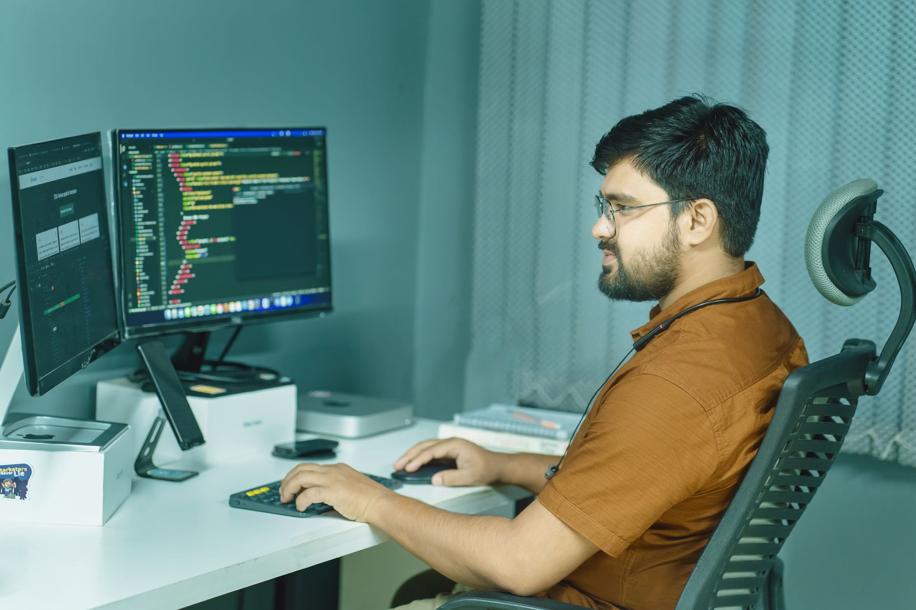 Amazon SageMaker Unified Studio now supports data profiling and anomaly detection