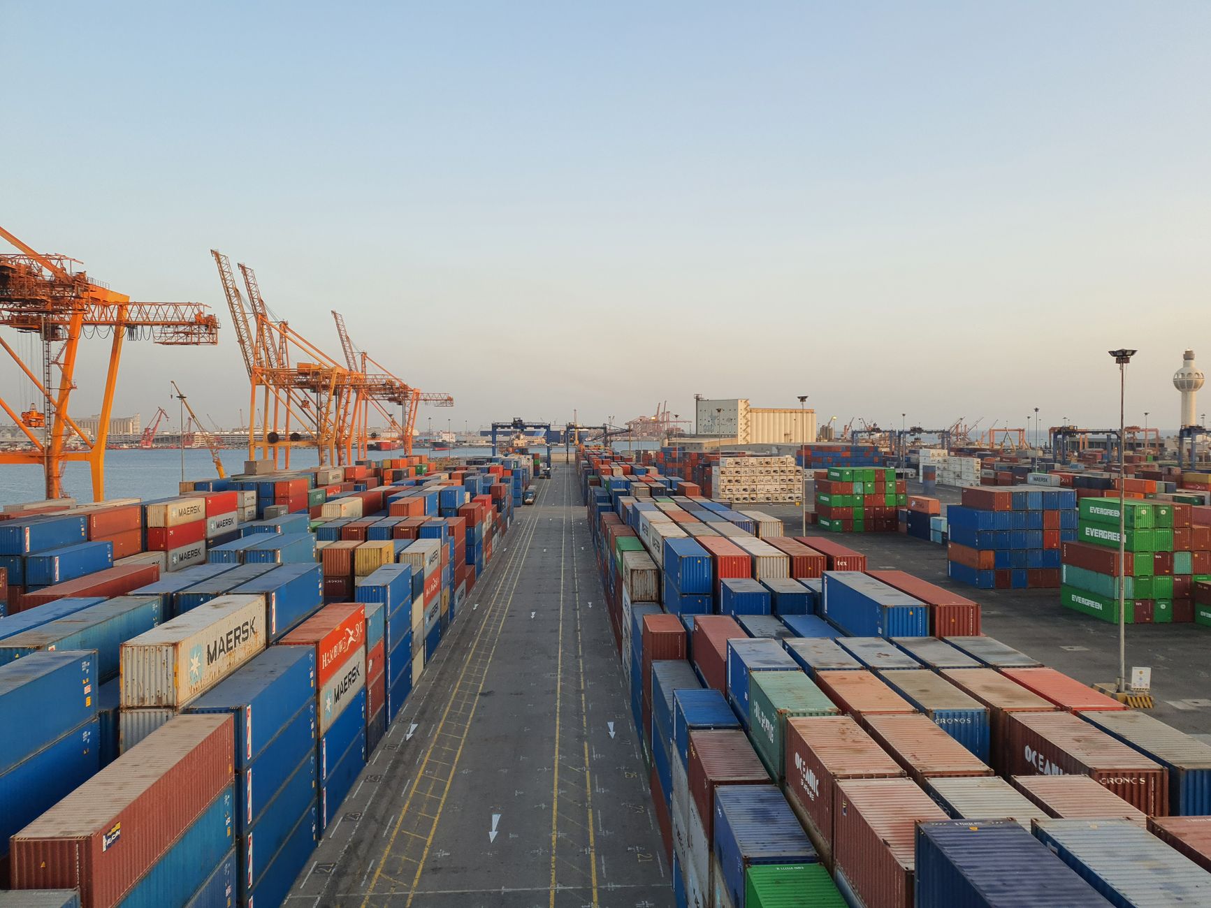 Share Vercel Container Registry repositories across teams