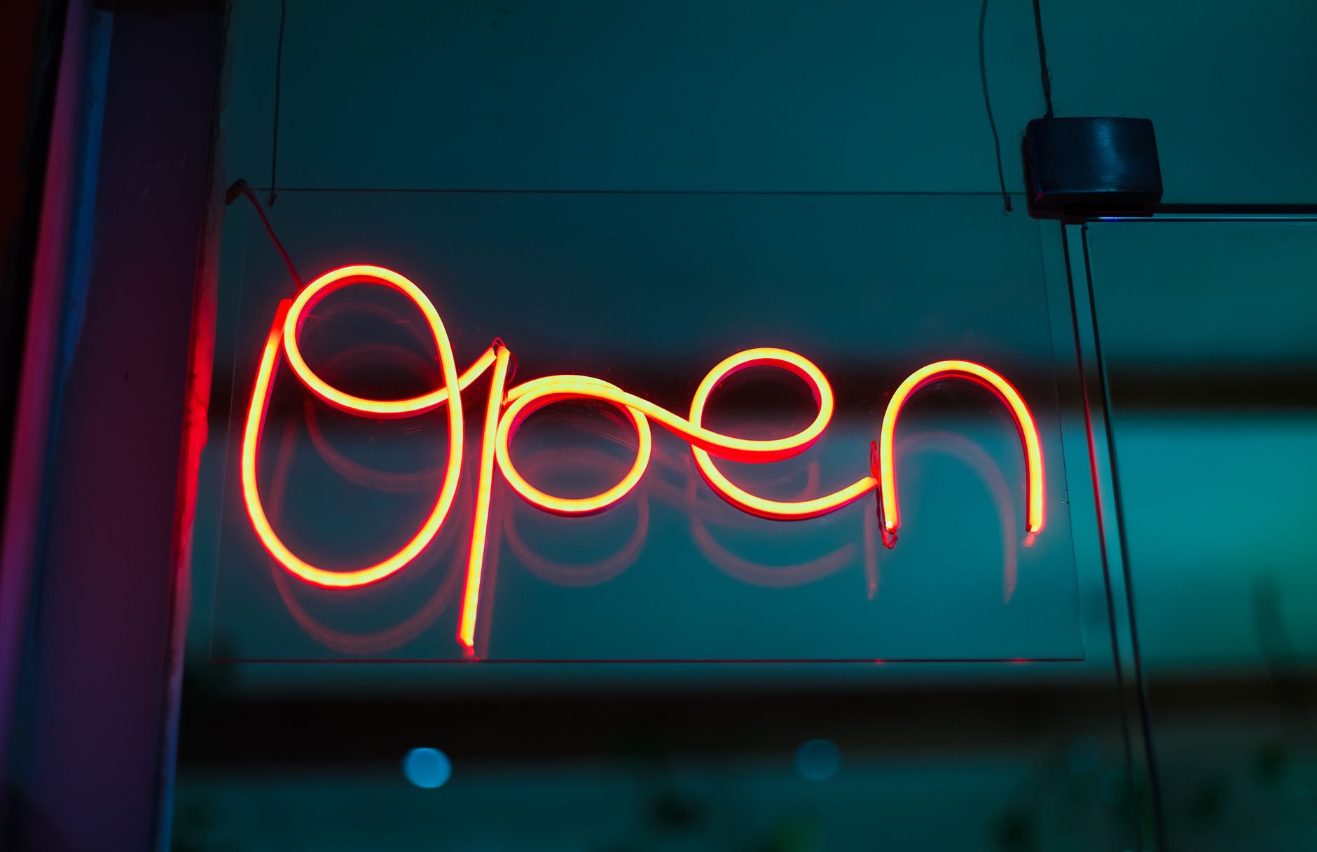 9 Tips To Closing More Bigger Deals