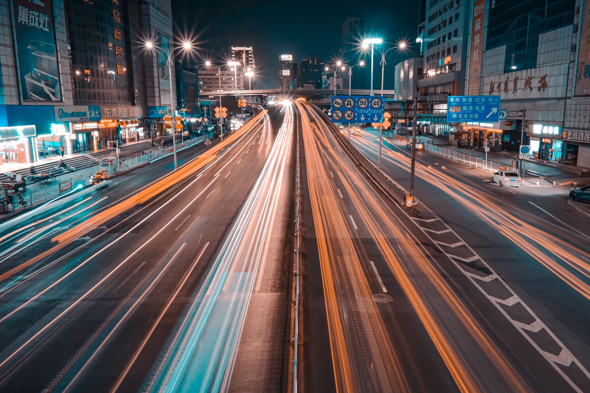 Amazon Redshift streaming can now ingest 10MiB records from Amazon Kinesis Data Streams