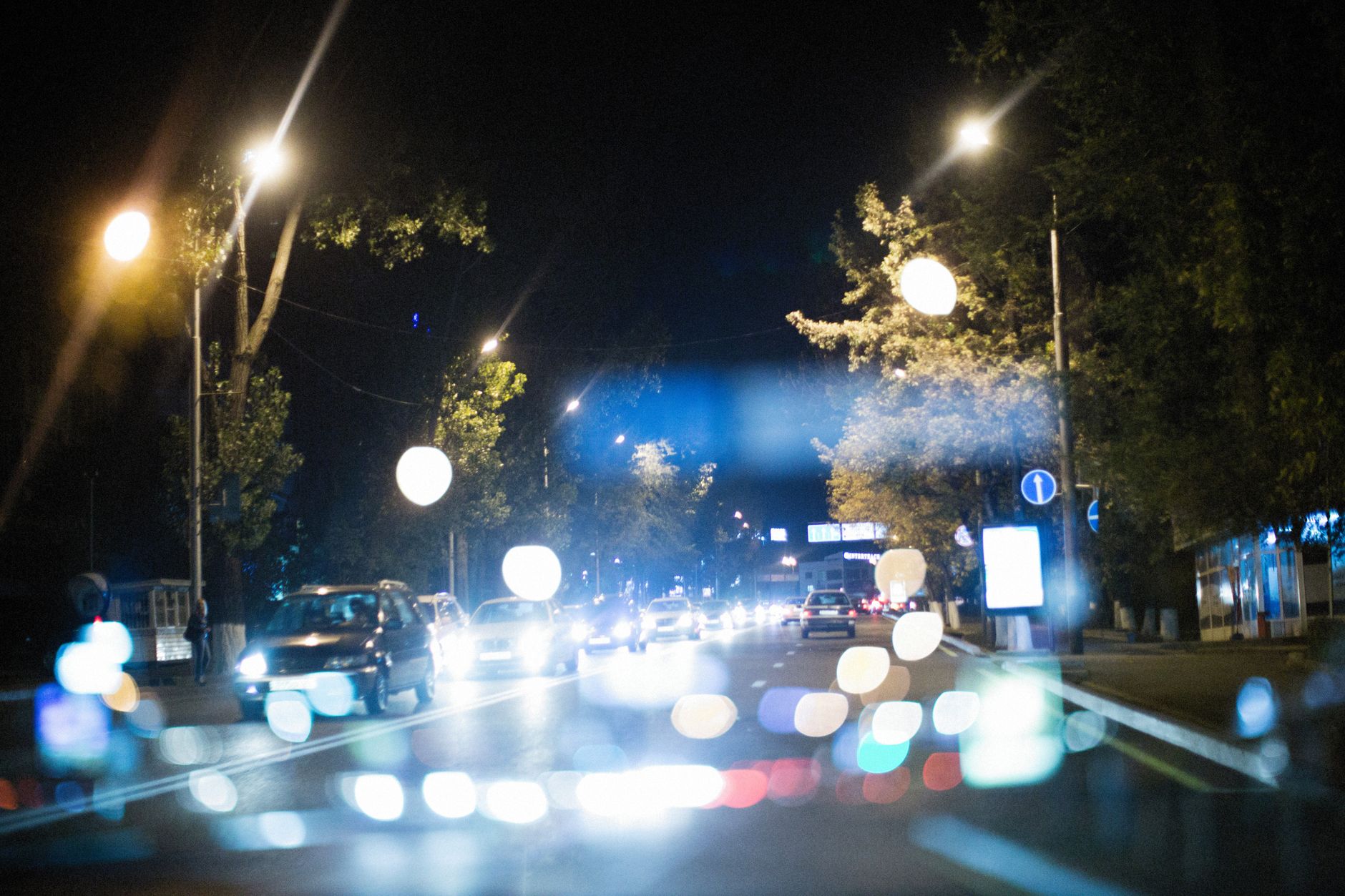 🧠 Community Wisdom: Driving AI adoption when habits are the bottleneck, leveling up from APM to a mid-level PM role, converting a wave of new users to subscription, and more