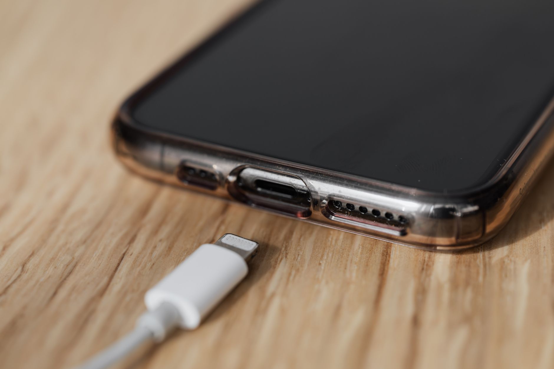 Researchers Turn USB Auto-Install Into a Full SYSTEM Takeover on Windows 11