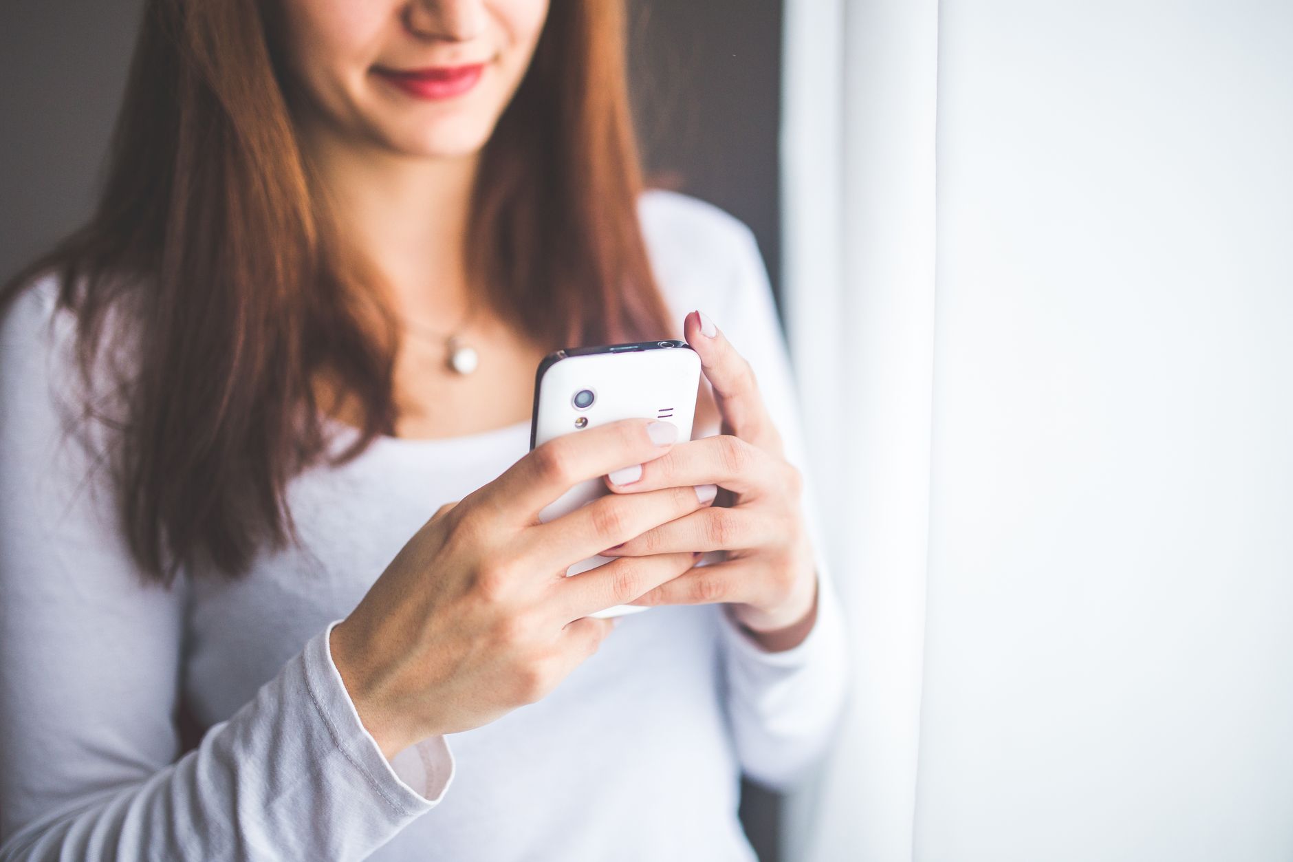 WhatsApp is testing a new warning for scam messages