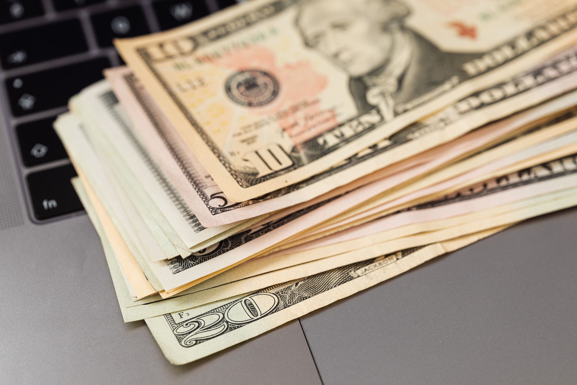 Hackers Spend Nearly $7 Million on Expired Domains to Redirect Traffic to Scams and Malware