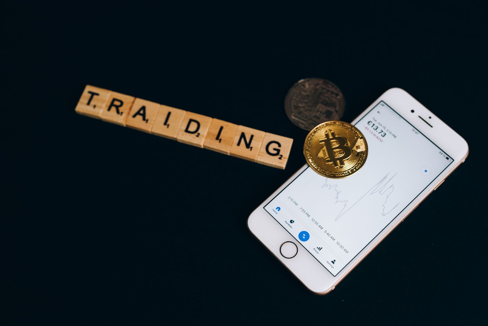 ZeroTokens Phishing Platform Steers Attacks in Real Time