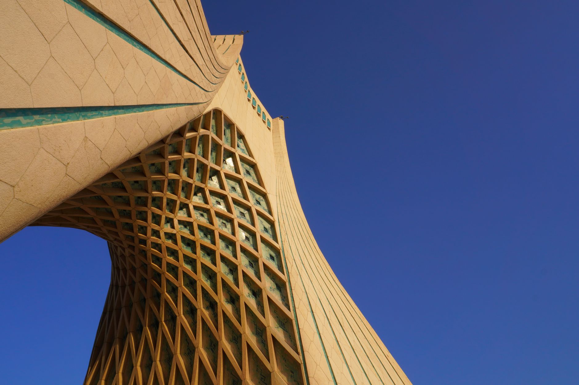 Iran-Linked Cyberattack Disrupts UK Power Generation Facility