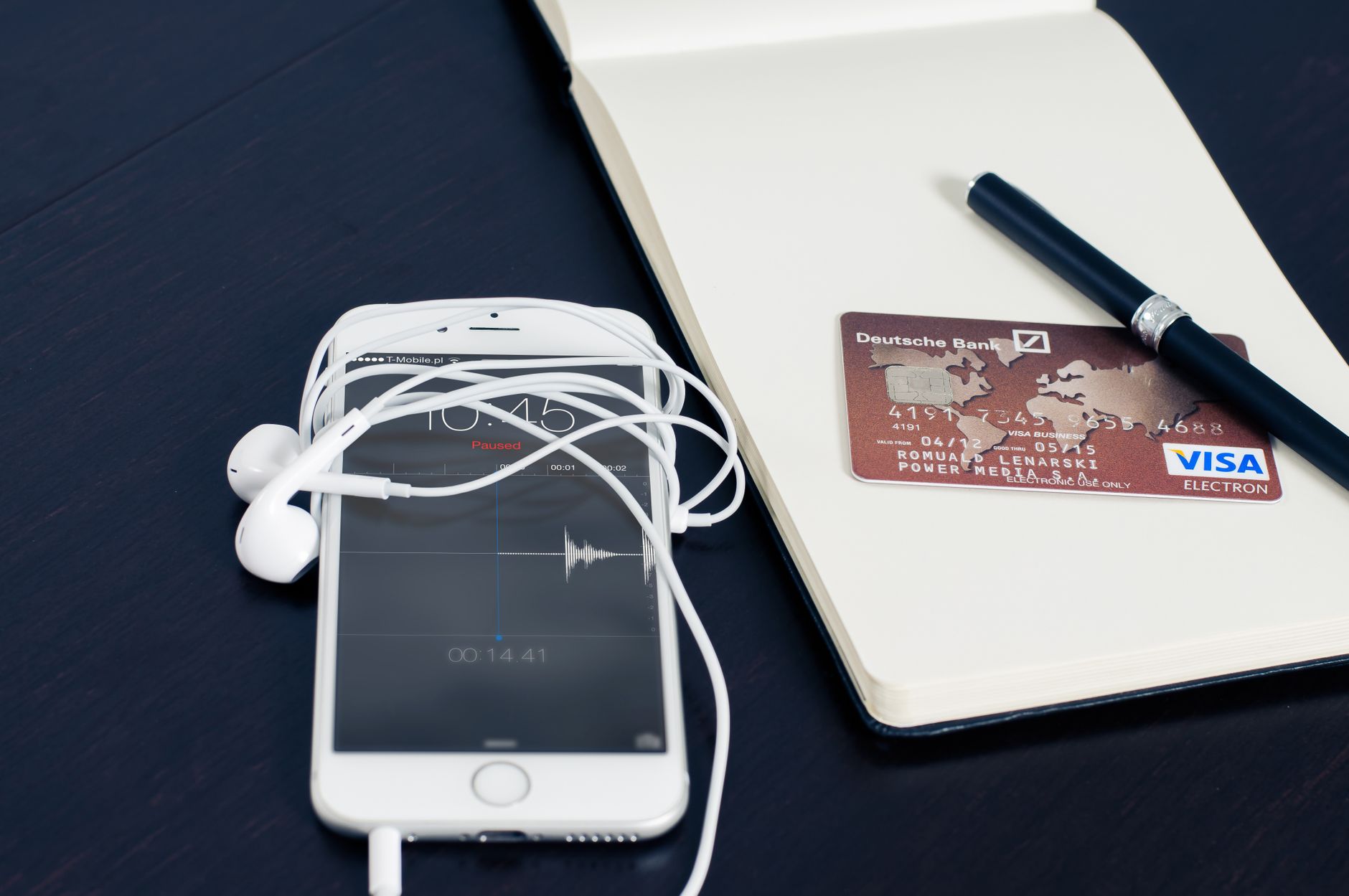 Fake Apple Pay charge brings the classic tech support scam to your phone