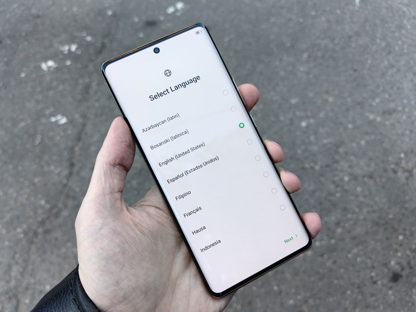 Samsung may be going in for the full iOS-esque Liquid Glass look in OneUI 9.5