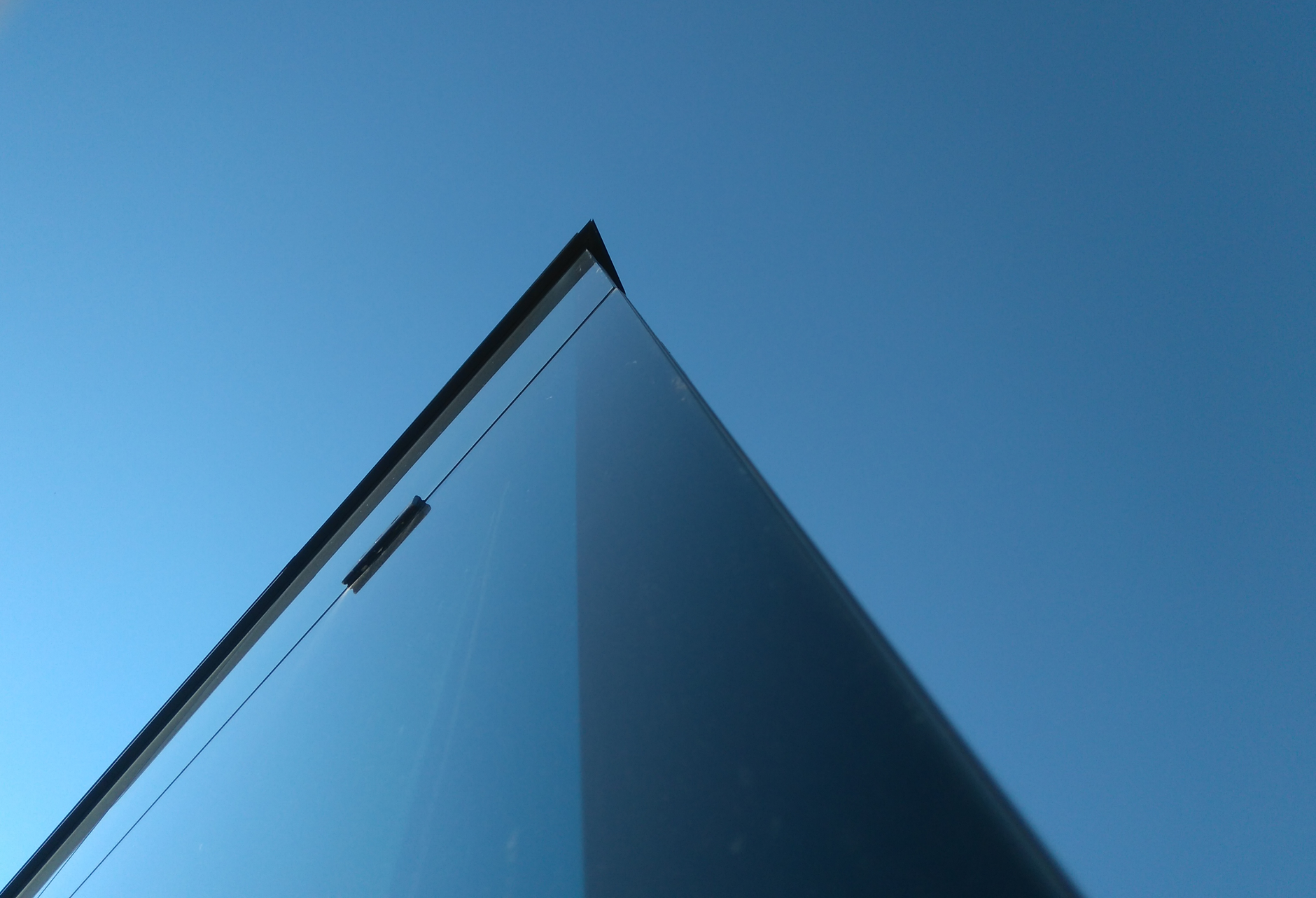 Oppo Find X10 ‘Pro Max’ reportedly gets three 200MP cameras