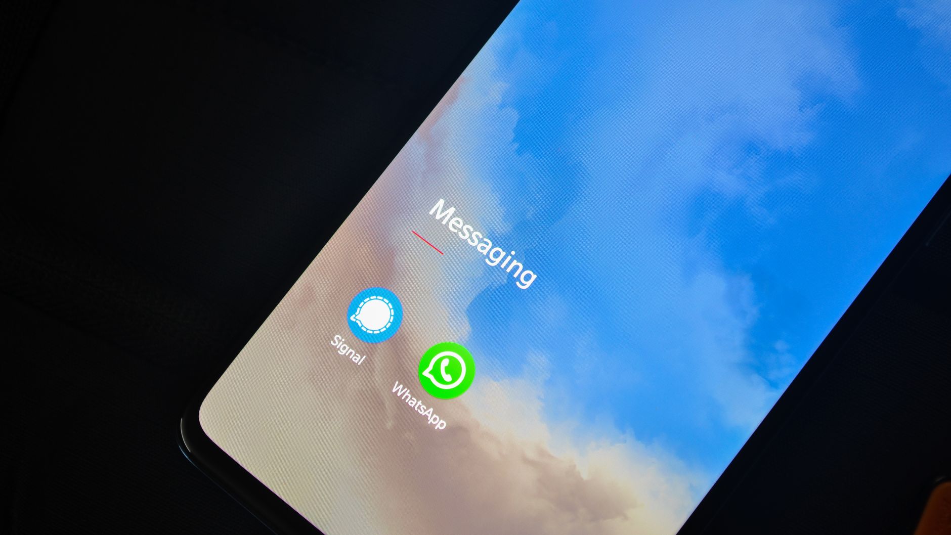 Google Messages has a bizarre bug that’s sending old texts to random people