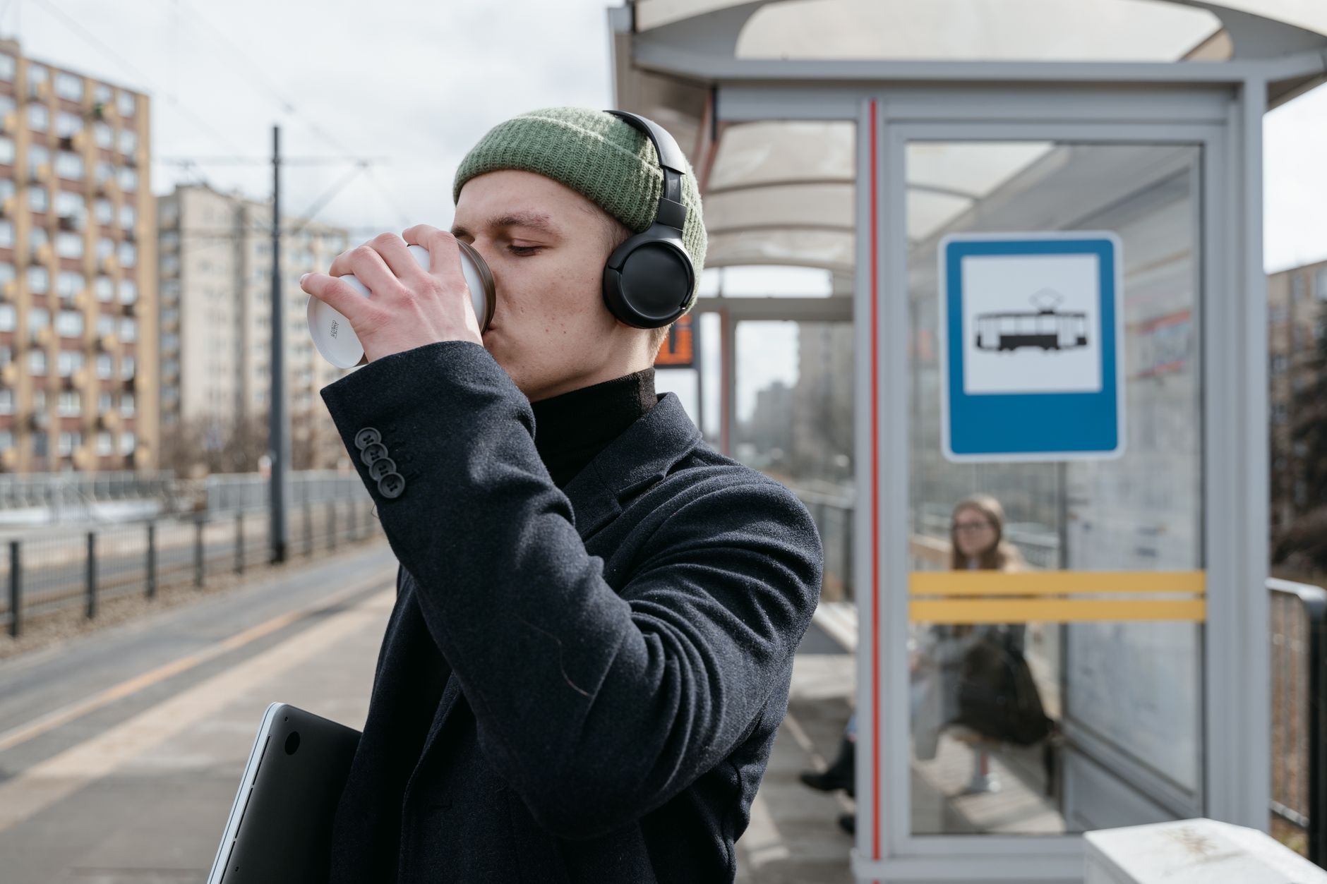 What's the difference between Sony WF-1000XM6 and WF-1000XM5 earbuds?